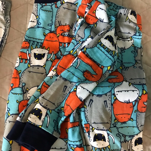 Some NWOT/ EUC Boys Pajama Lot Size 3t-5t - Picture 4 of 8